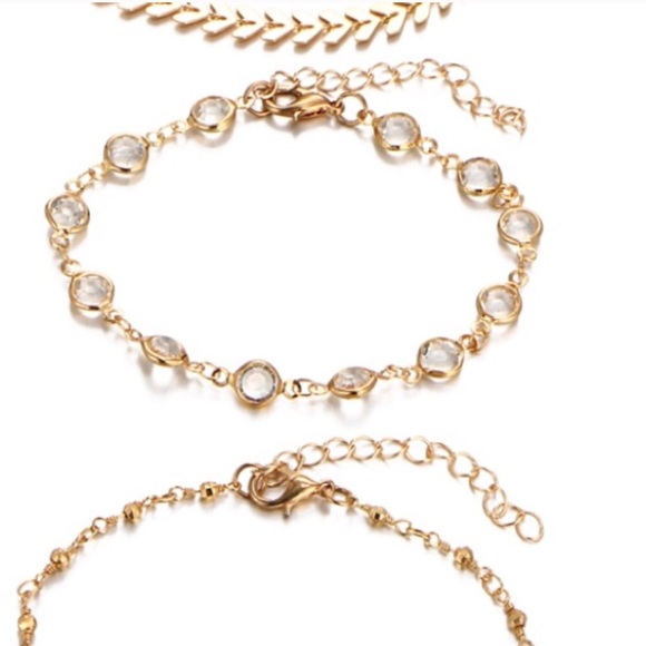 ✨Sexy Gold Plated Crystal Embellished Anklets✨ - Picture 4 of 6